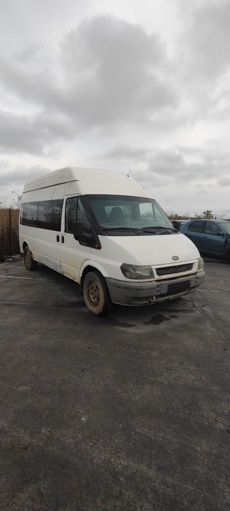 Dezmembrez Ford Transit din anul 2002 si 2003