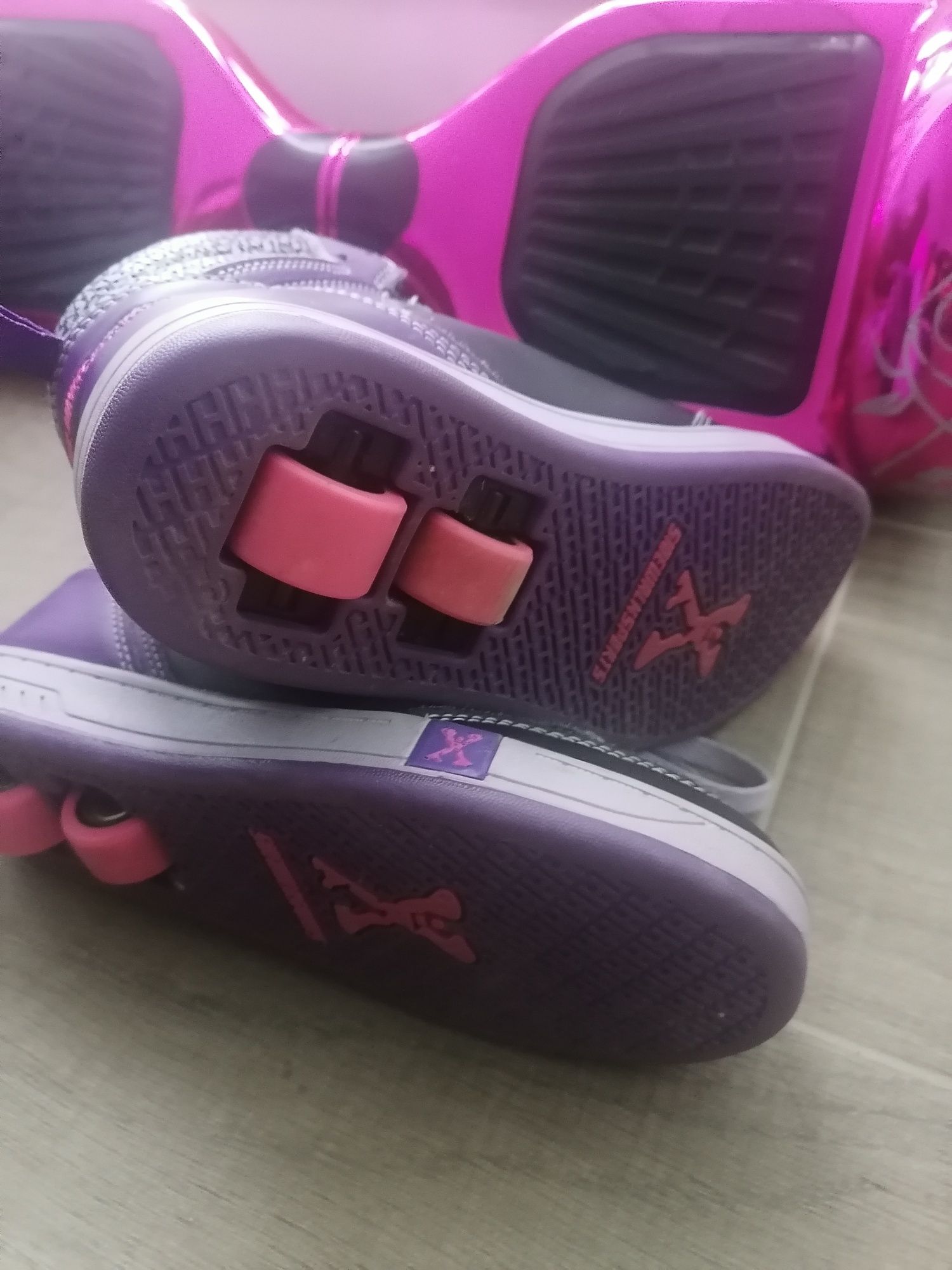 Обувки с колела Heelys