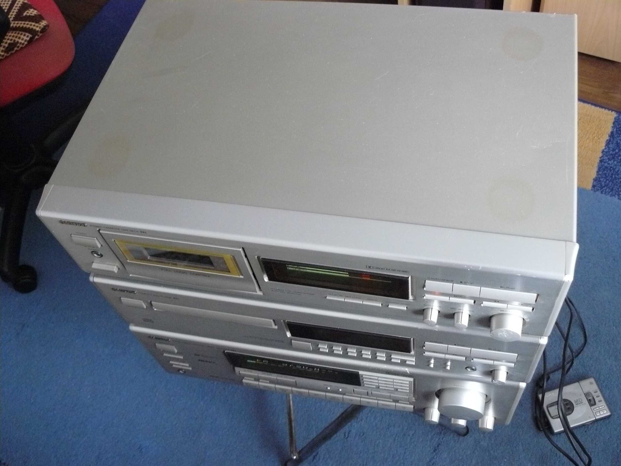 Linie audio Onkyo )Akai Sony