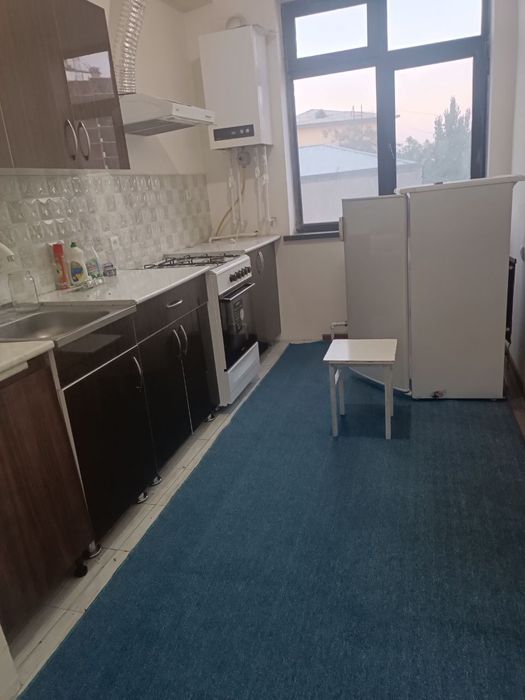 1 honalik kvartira sotiladi 3 etaj