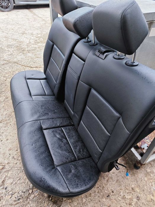 Черен кожен салон Мерцедес W212 Комби Седалки Мерцедес Е класа Н258