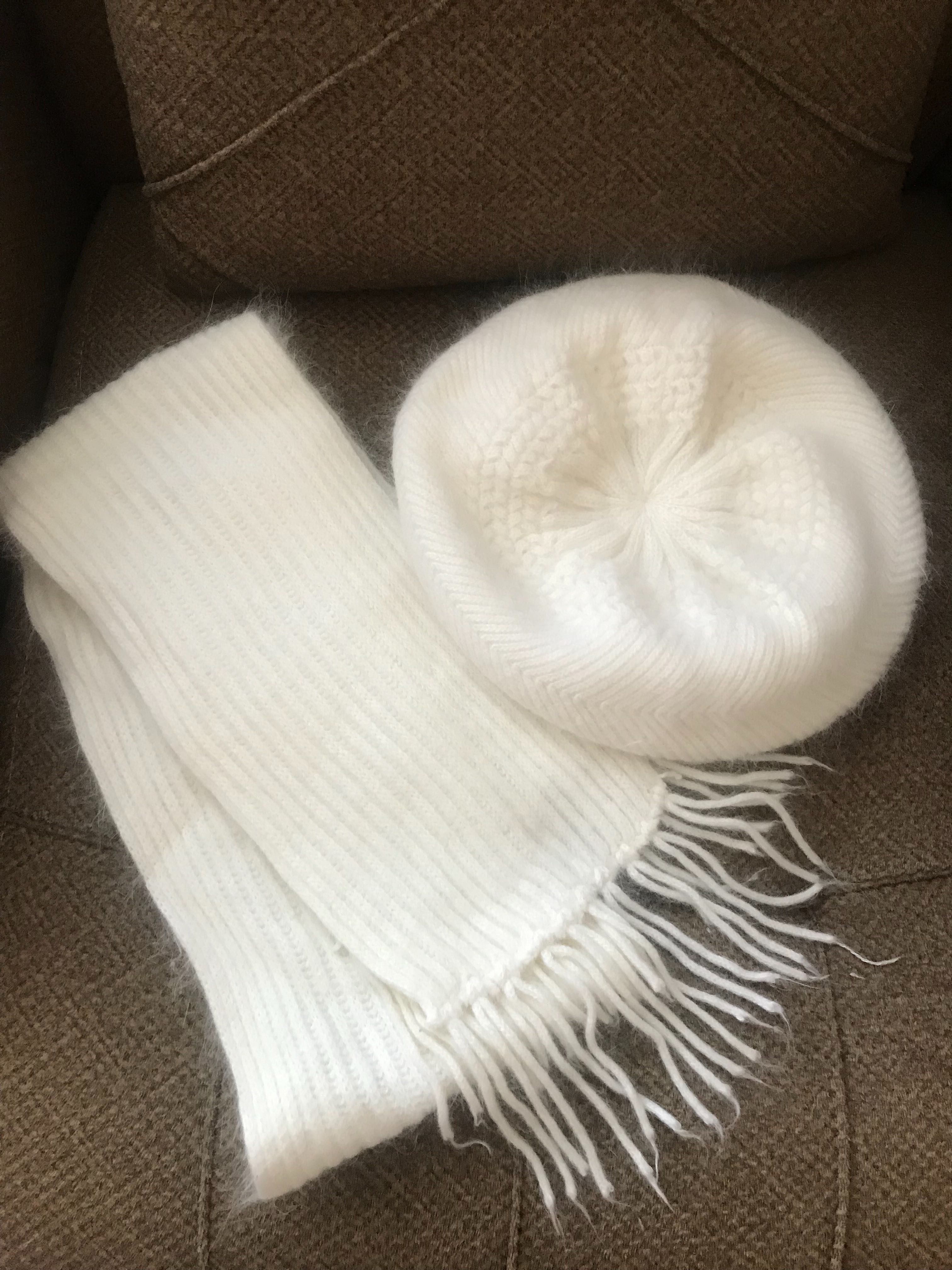 Женская шарф  беретка комплект