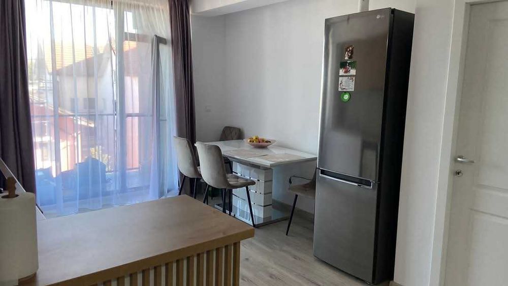 Vand apartament nou Bradet