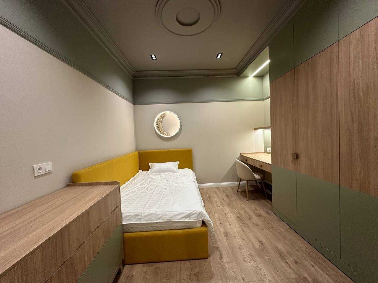 Новостройка 3-комн, 133 м², Дизайнерский ремонт, Ц-6 (Gentlemen’s Pub)