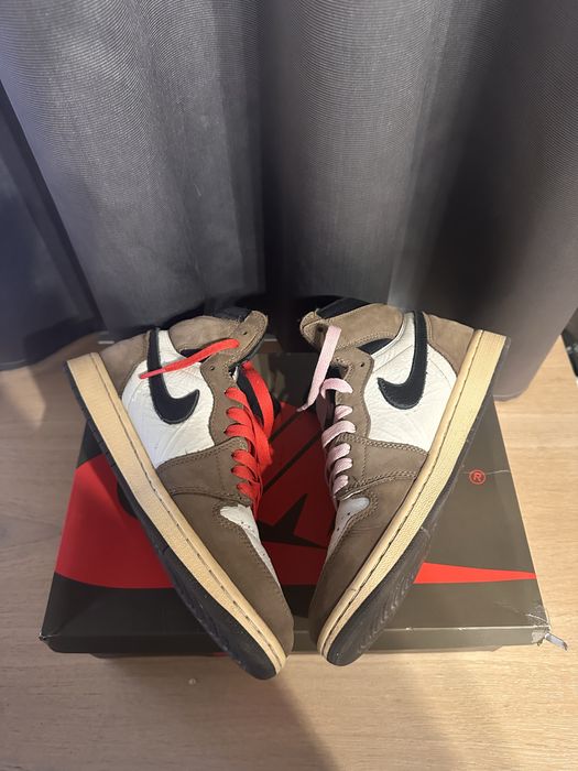 Jordan 1 High Travis Scott Mocha