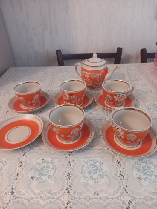 Отдам посуду.Район химгородки