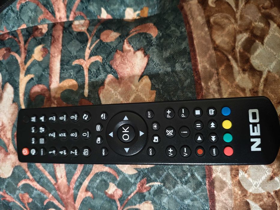 32" LED Телевизор NEO  + ПОДАРЪК Цифрова антена.