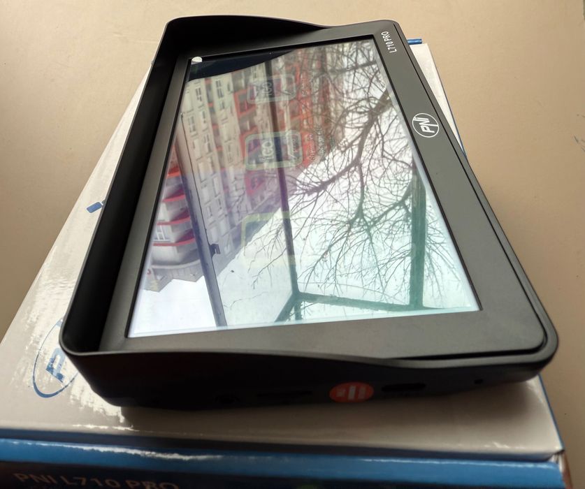 GPS nou PNI L710 Pro Harti 2025 Q2  camion/autocar/autoturism
