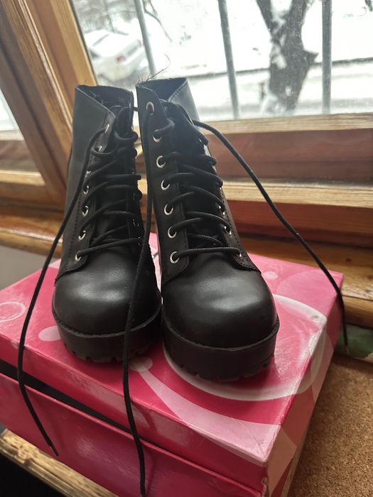 Ботинки на каблуке