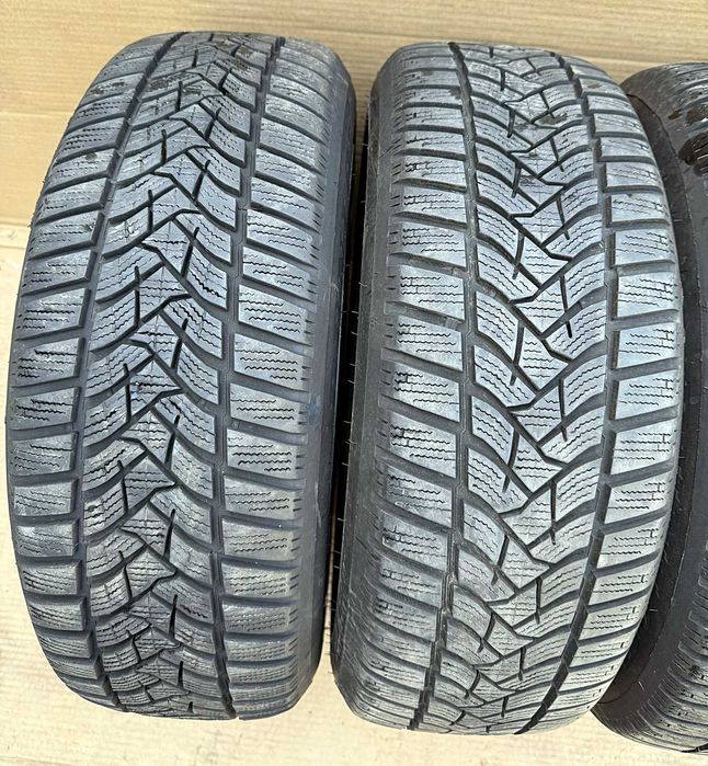 Set 4 roti complete IARNA pt. BMW SERIA 1 cu DUNLOP 195 55 16 DOT 2523