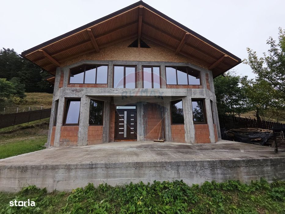 Casă de vânzare – Bistrița, zona Alexandru cel Bun