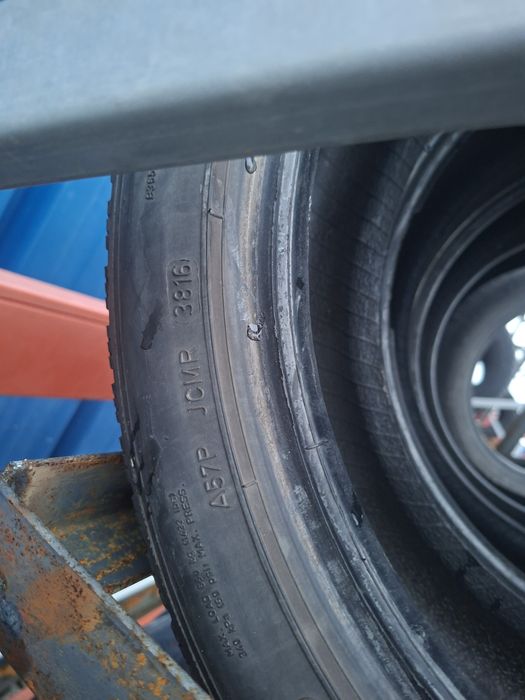 Anvelope m+s cu fulg pe ele 205 50 r17 Dunlop