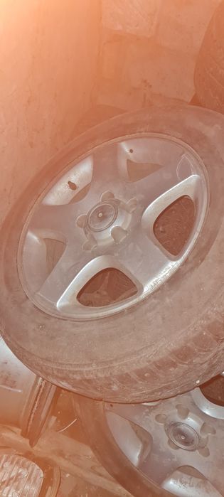Срочно продам диски от Фольксваген Туарег.