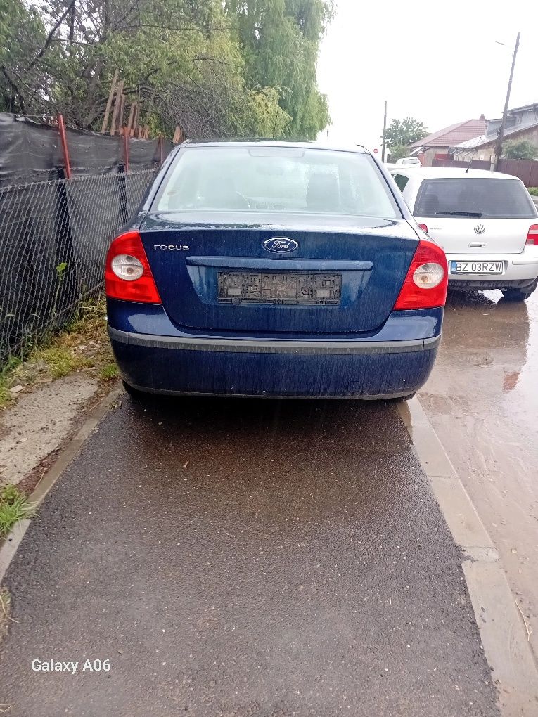 Se dezmembrează ford focus 2 motor 1.6 benzina din 2006