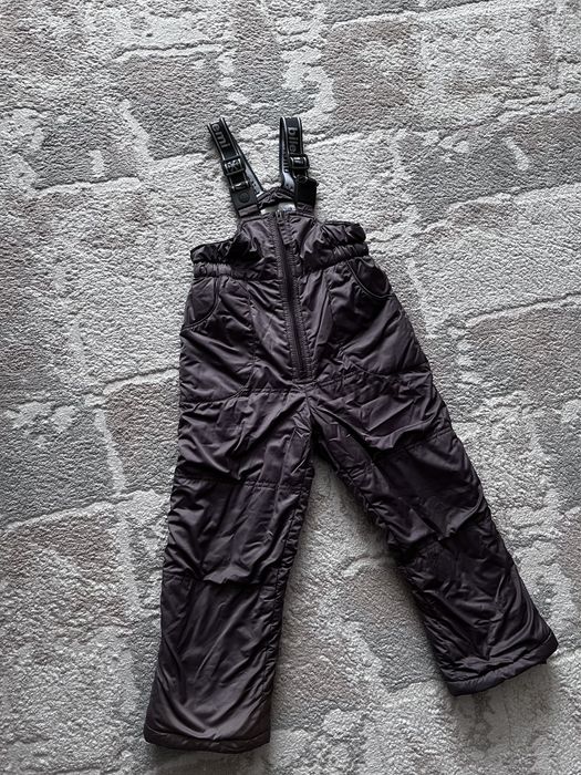 Продам зимнюю куртку  и штаны на девочку