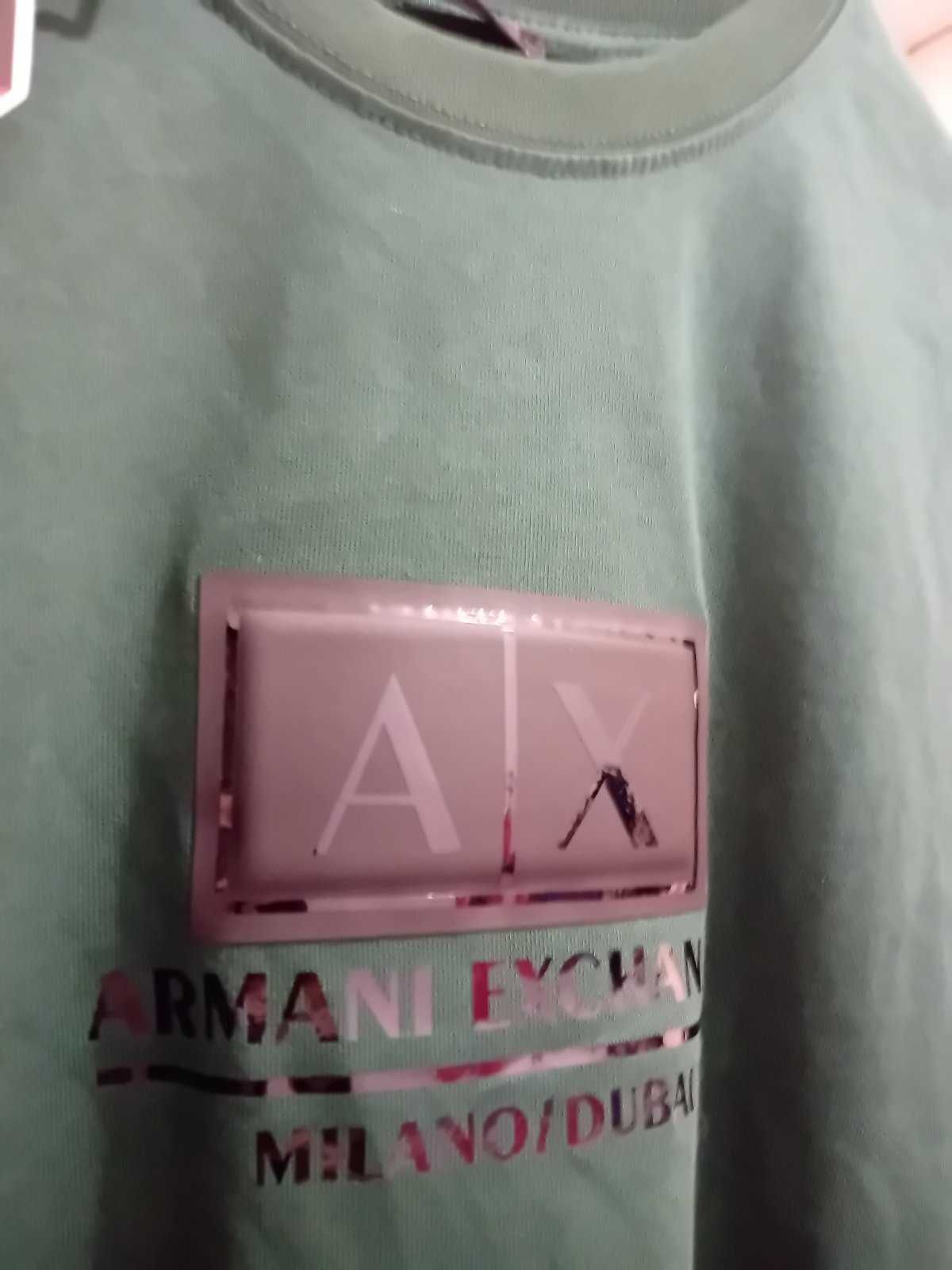 Чисто нова оригинална тениска Armani