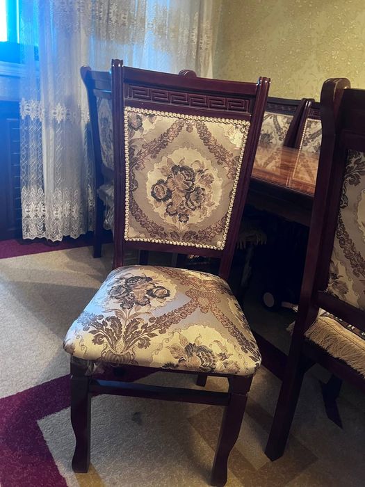 Сотилади стол стул