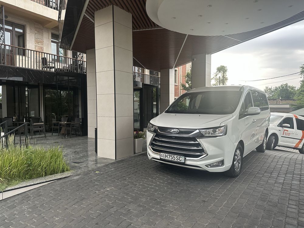 JAC M4 8+1 автомат