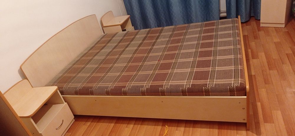 Спальный гарнитур