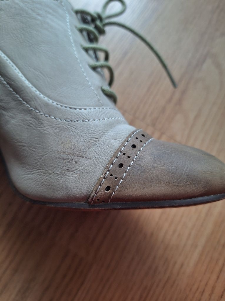 Pantofi cu toc de 9 cm