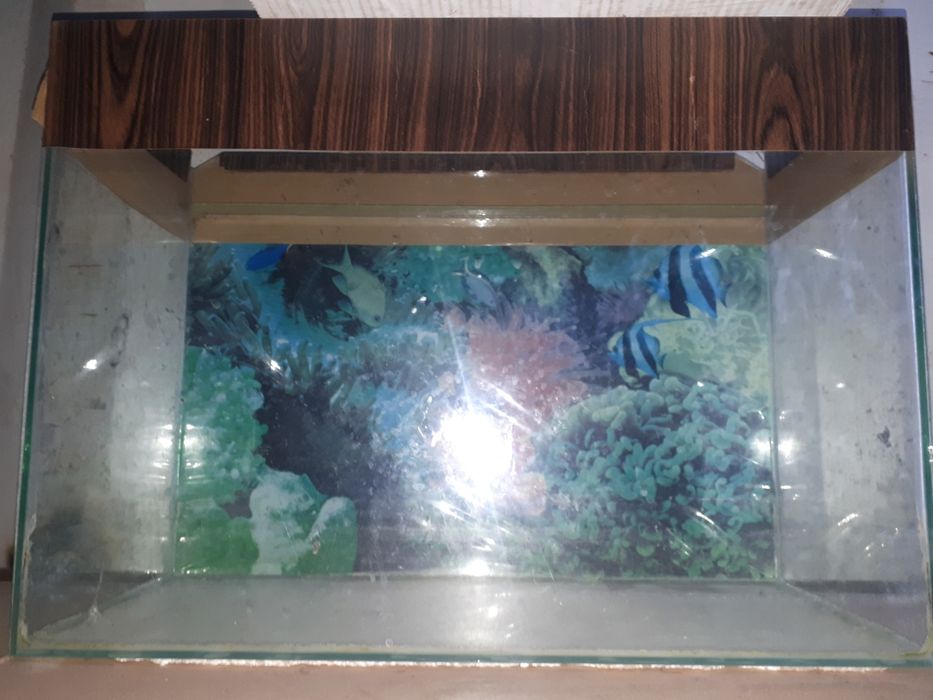 Продам аквариум б.у