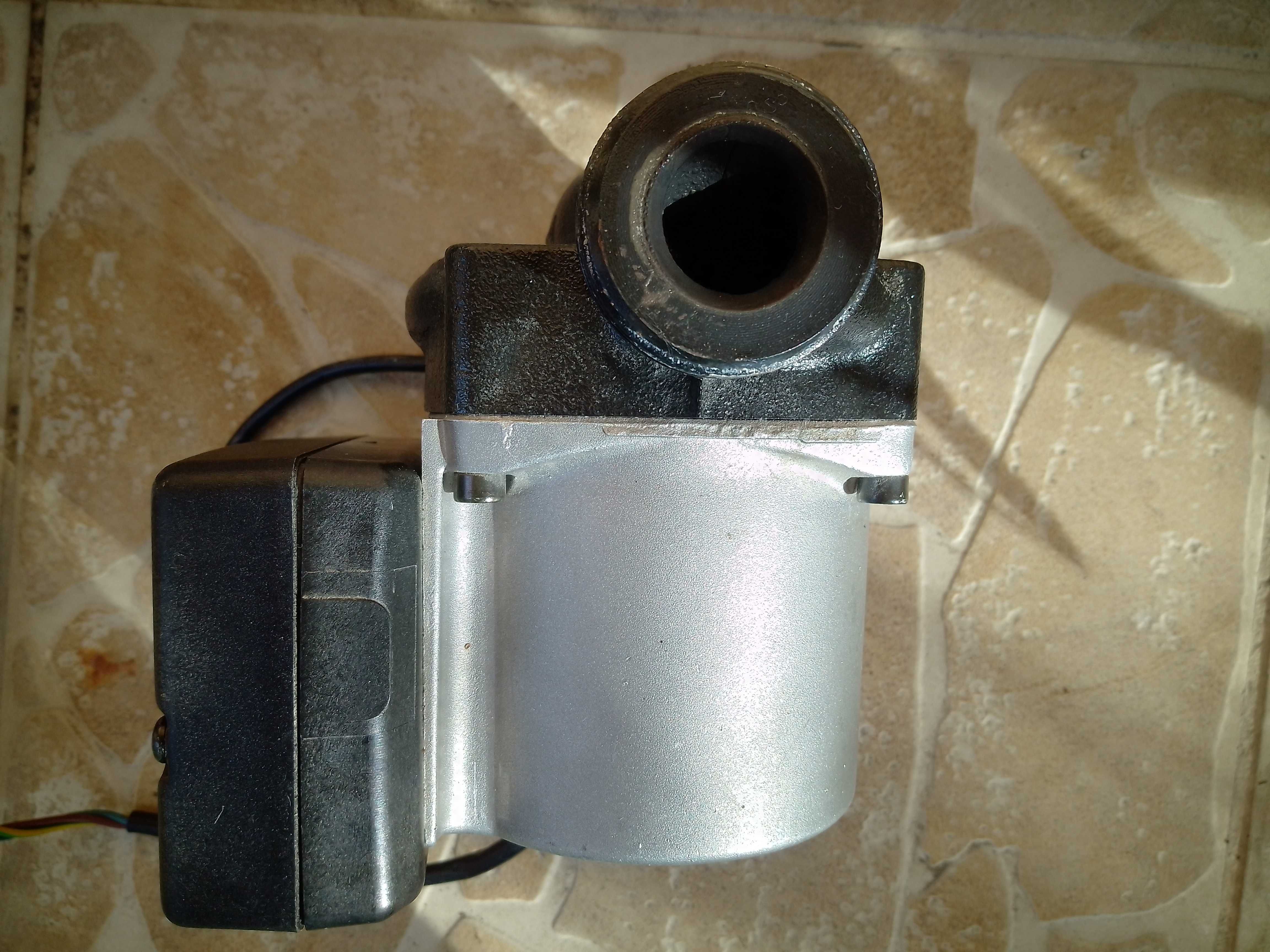 Pompa Grundfos UPER 20-60