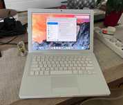MacBook White A1181 13.3 Intel Core2Duo 2.13GHz 2GB RAM 160GB HDD