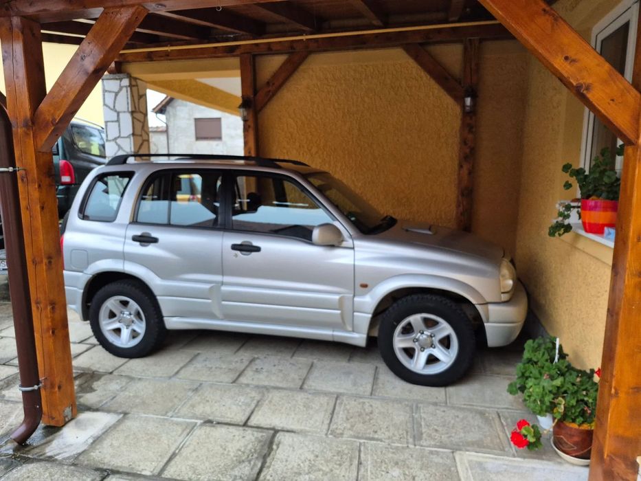 Suzuki Grand Vitara 2.0