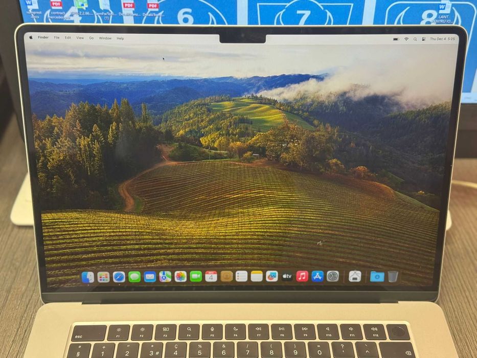 Hope Amanet P4 / Macbook Air M2 2023 16GB RAM 512SSD 15inch