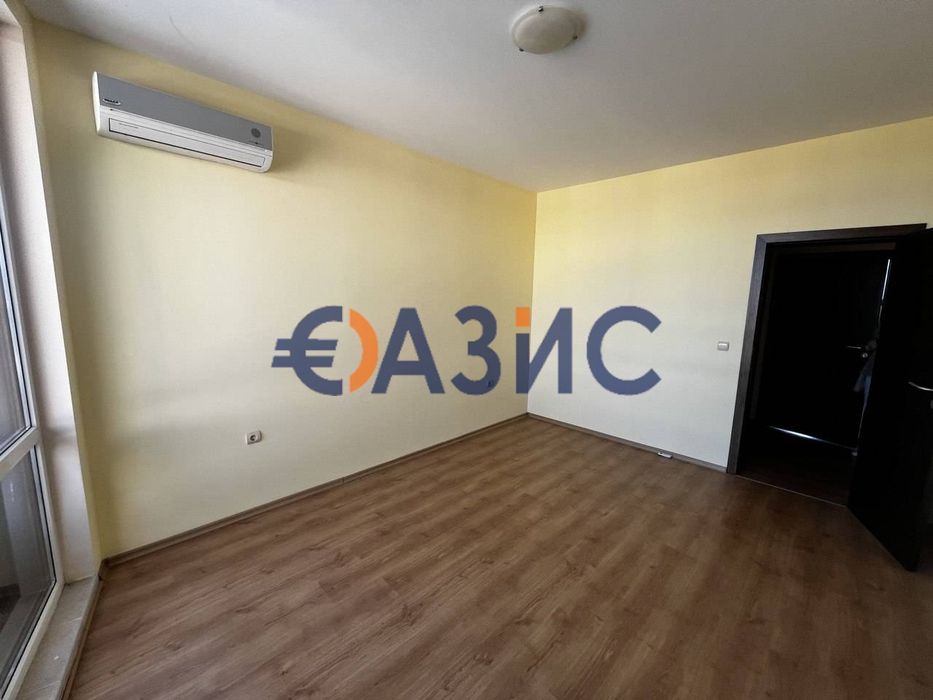 # 33516406 Двустаен апартамент в комплекс Луксор, Свети Влас . 6 ет,