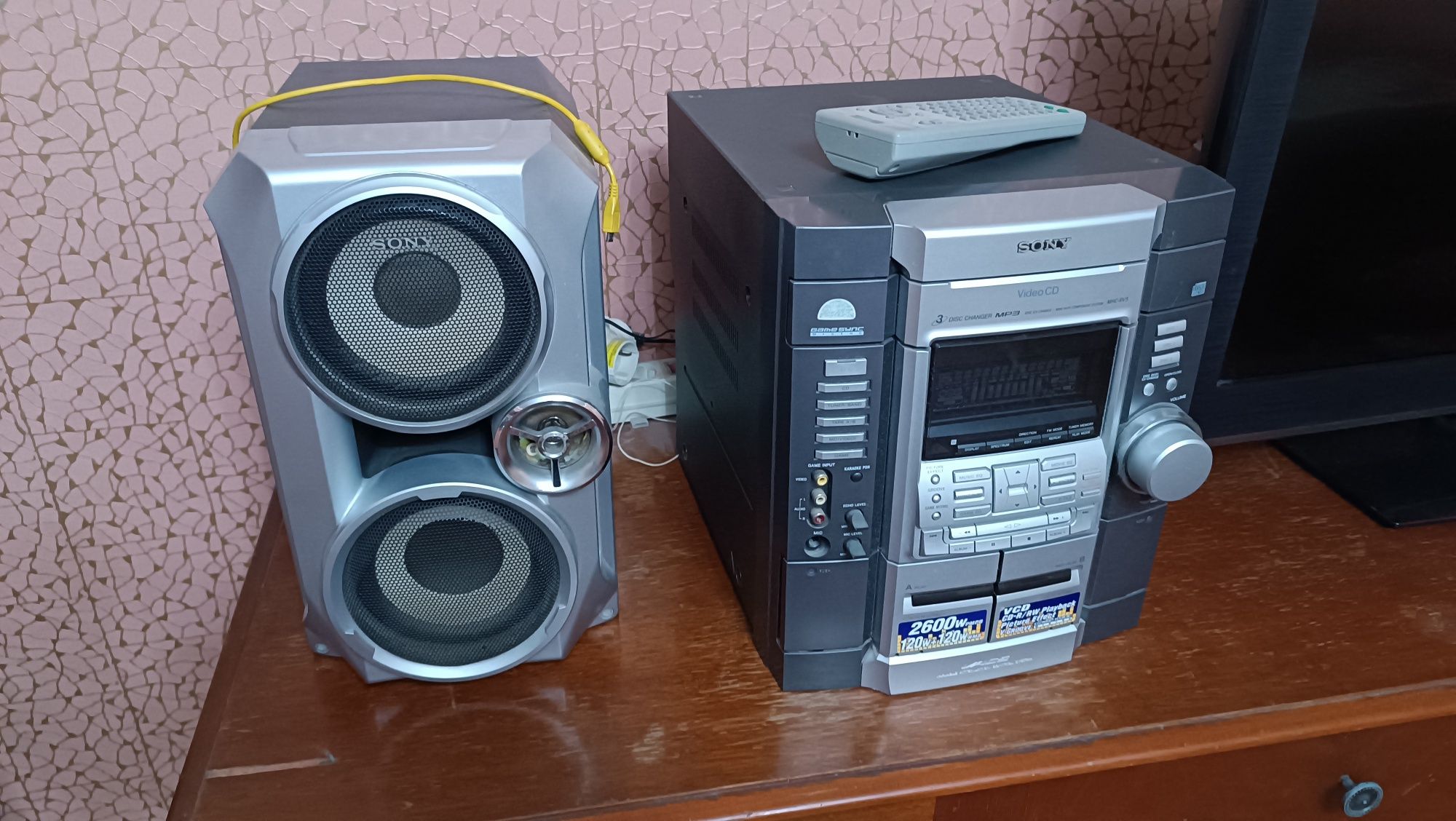 Sony  музыкальный центр