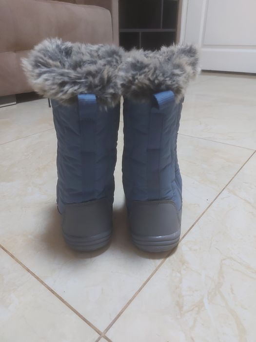 Непромокаеми дамски ботуши с цип, тип апрески