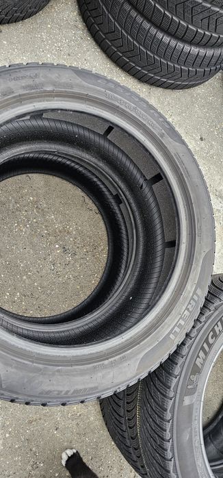 255 45 R 19 Pirelli Iarna
