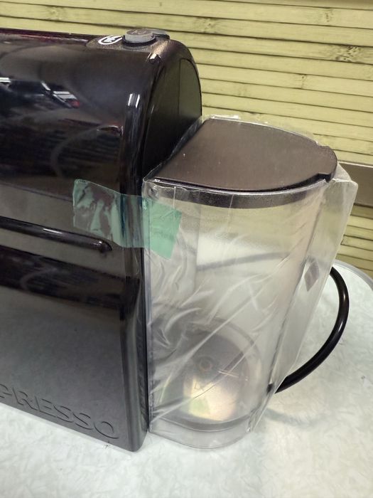 Кафемашина с капсули Nespresso Inissia