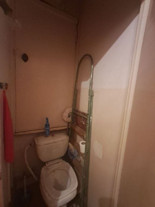 Чиланзар -3 квартал. 2-х комнатная квартира. Ор-р Торговый Центр.