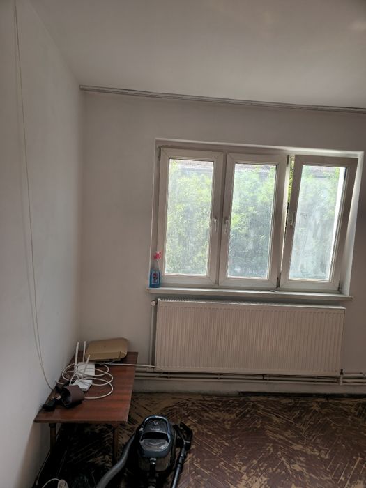 Vind apartament 3 camere