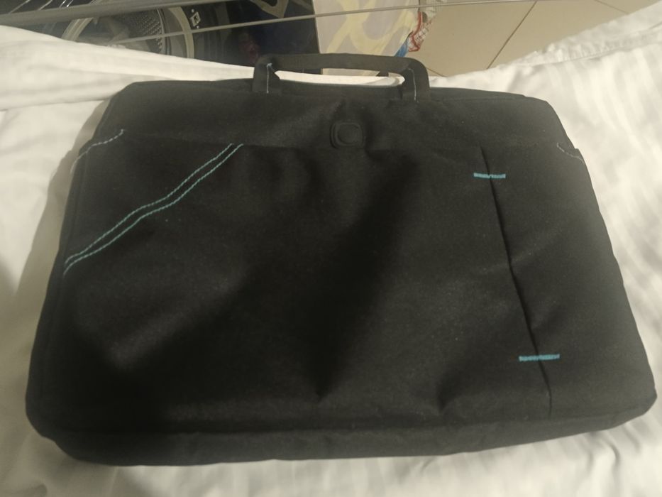 Портфель сумка для ноутбука