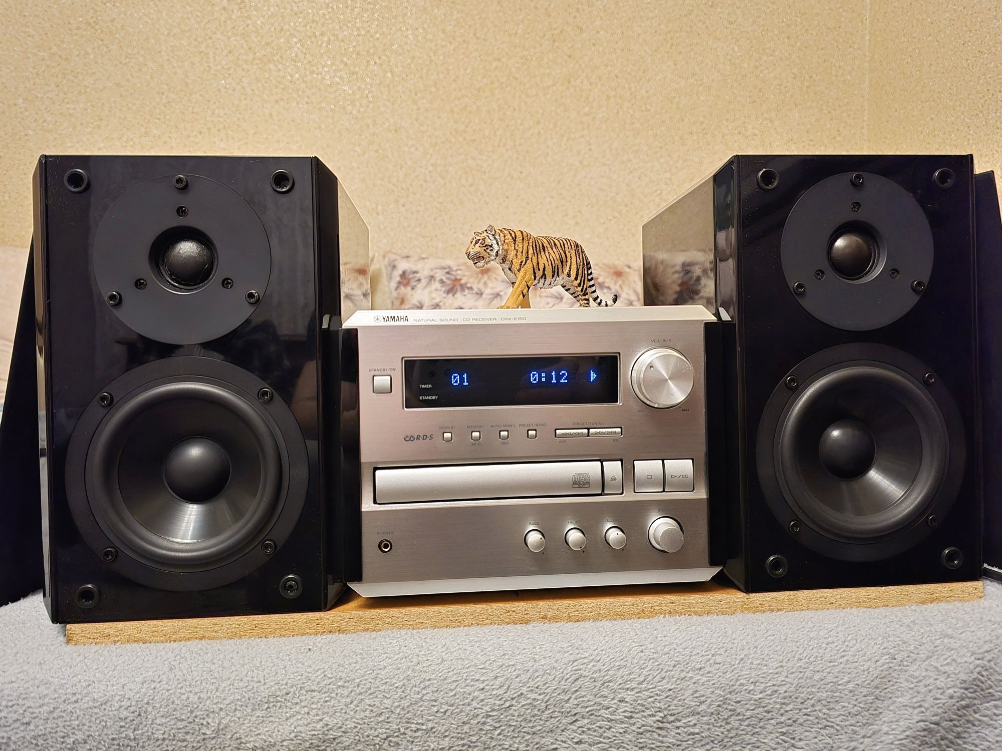 Yamaha CRX-E150. Sistem audio premium. Sunet cristal by Yamaha !