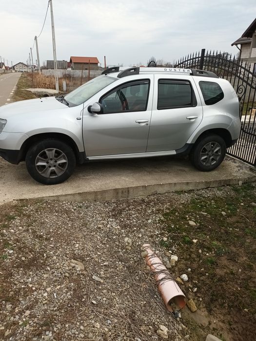 Vând Dacia Duster an 2014 FULL