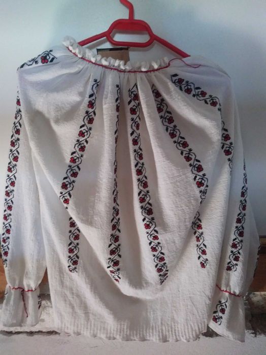 Camasa traditionala ( ie ) dama - lucrata manual