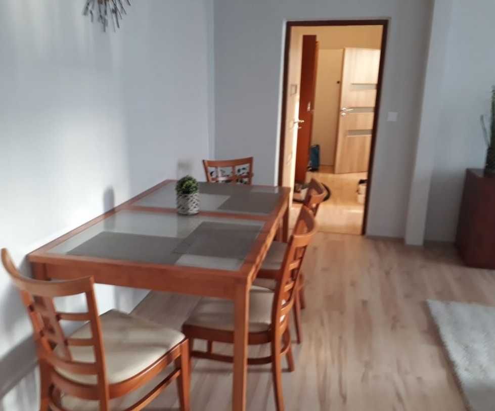 Дава се под наем Тристаен апартамент в Пловдив, Западен - 90 кв.м за 372.3 € - Снимка #1