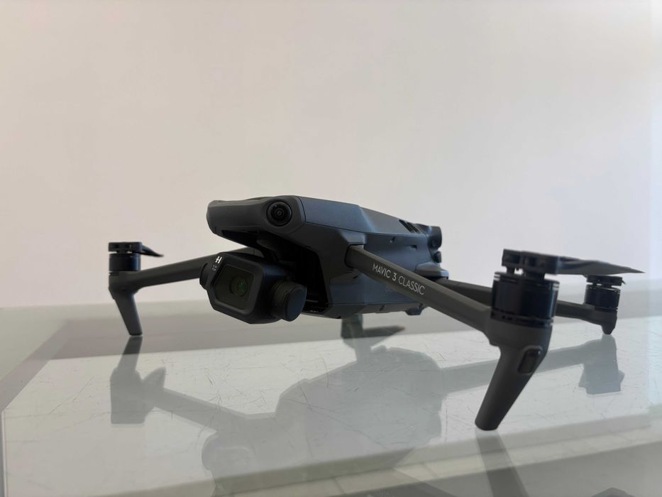 DJI Mavic 3 Classic (DJI RC)