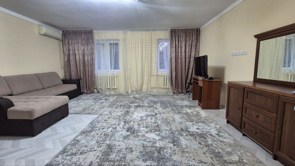 Сдаёться Квартира.  БИИ. Максим Горький 2/2/5. 70м²
