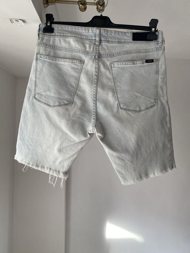 Pantaloni scurti pull&bear