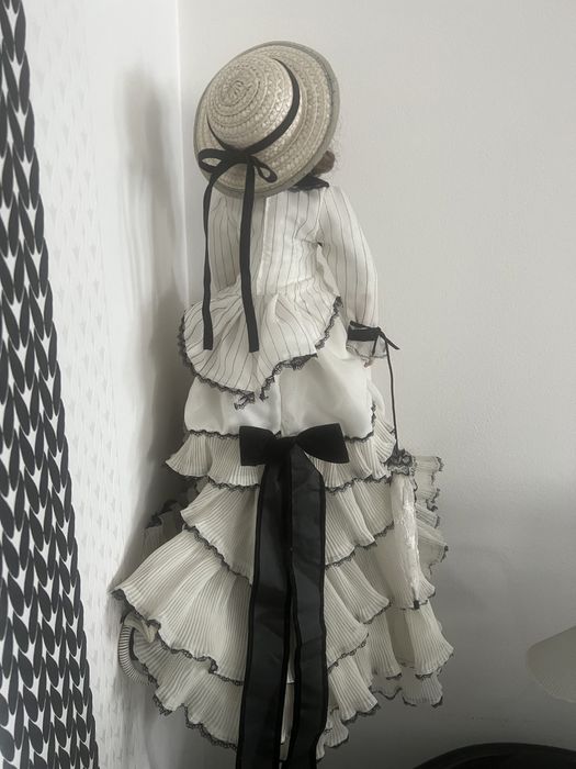 Порцеланова кукла