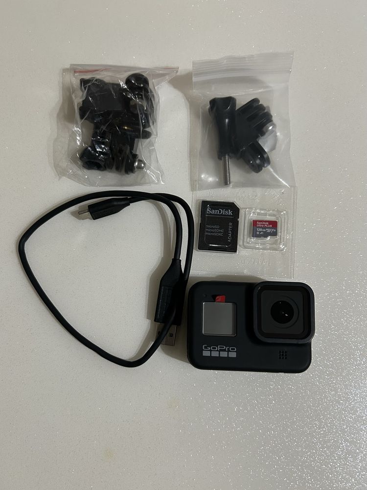 Камера Go pro 8 black срочно продается!