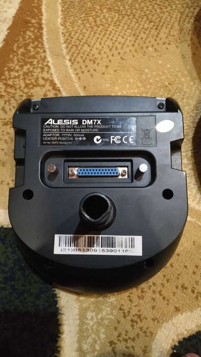 Alesis DM7X Kit Электронная ударная установка (Baraban sotiladi b/u)
