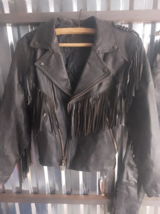 Vind geaca piele de motociclist