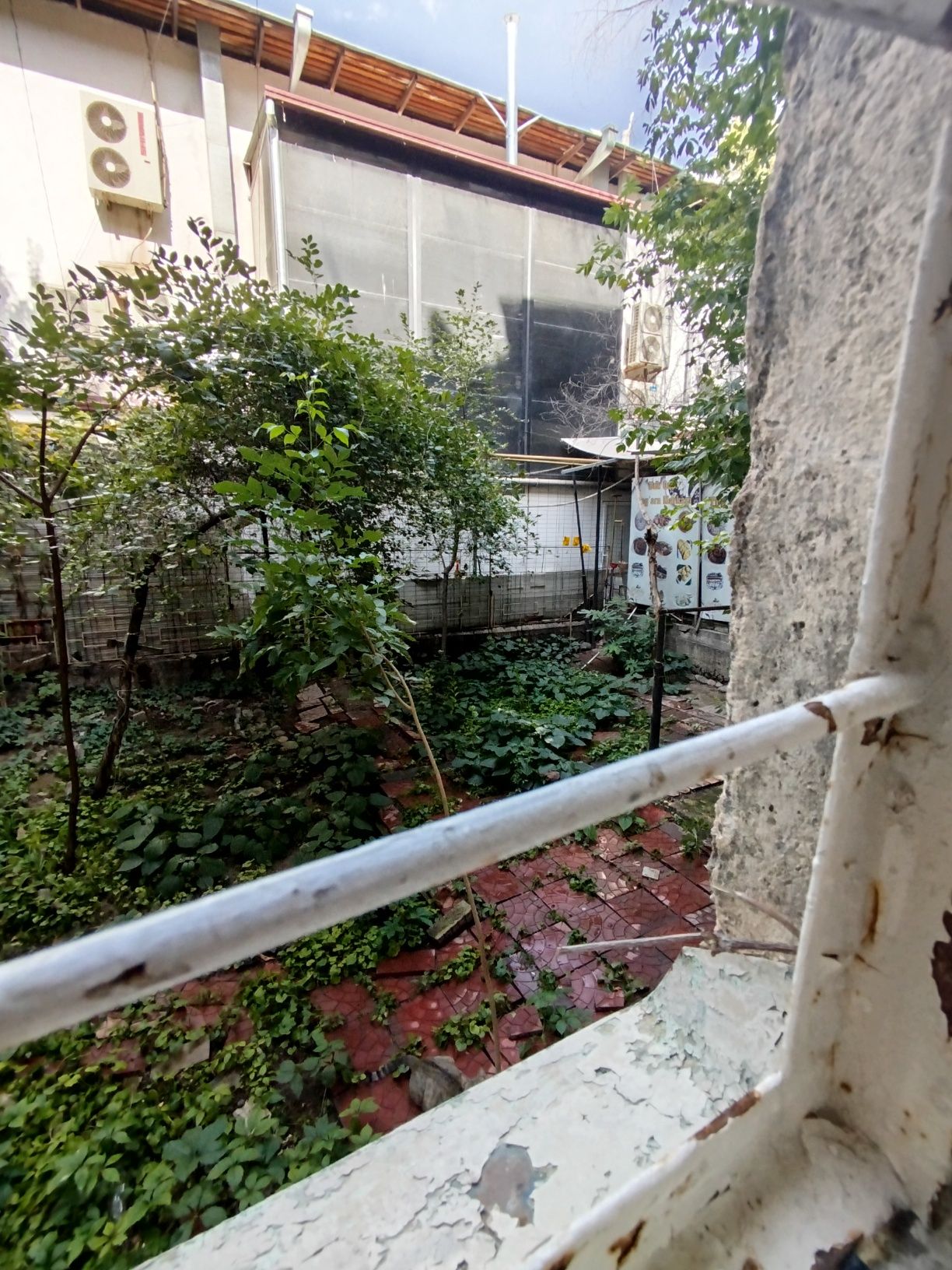 Продам квартиру Уч- тепа 13 квартал.фархадский  4-х ком-я.