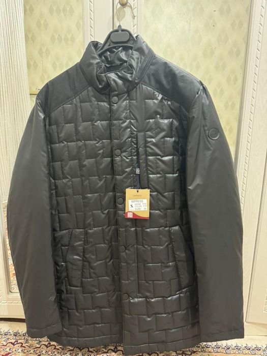 Новый куртка сатылады